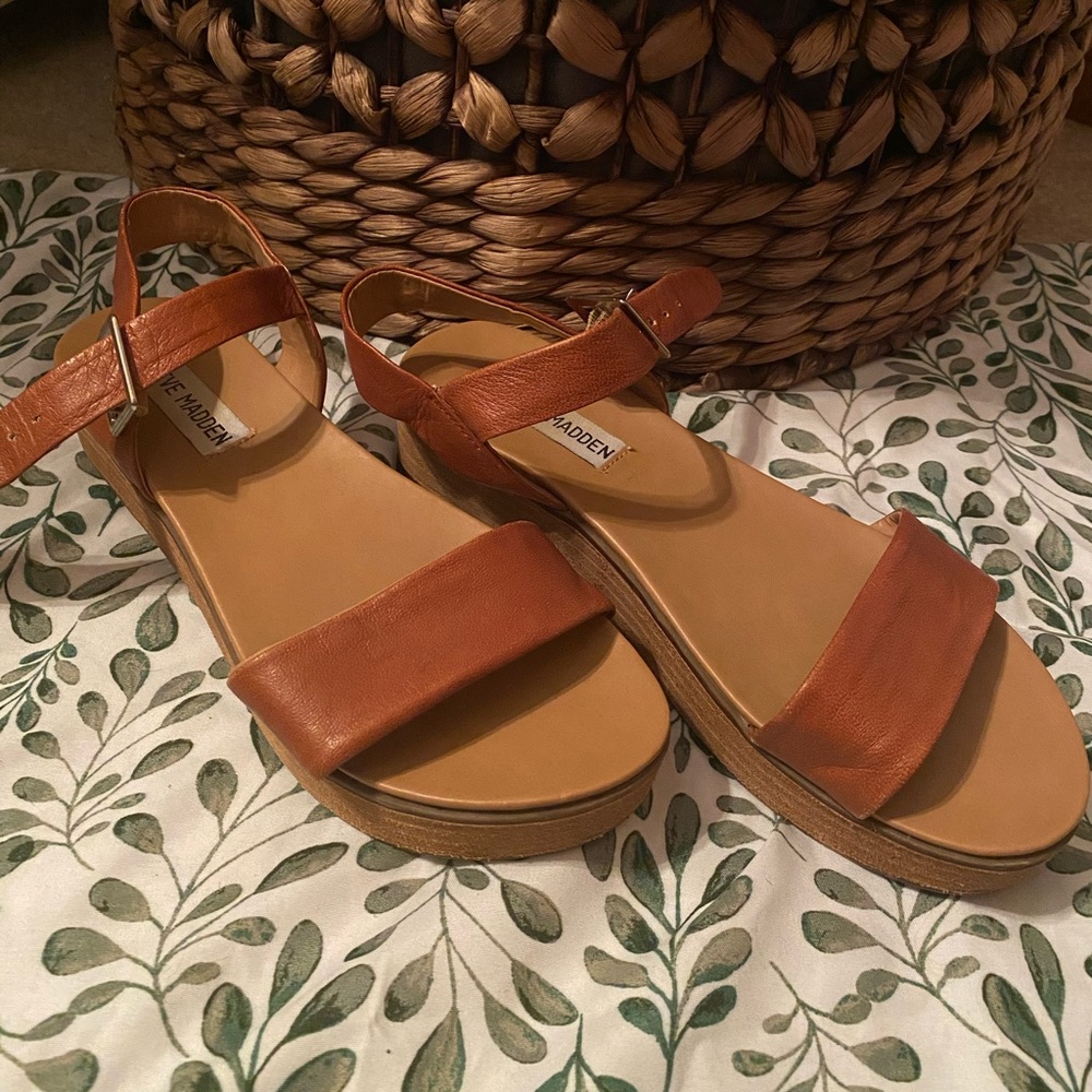 Steven Madden Sandals
